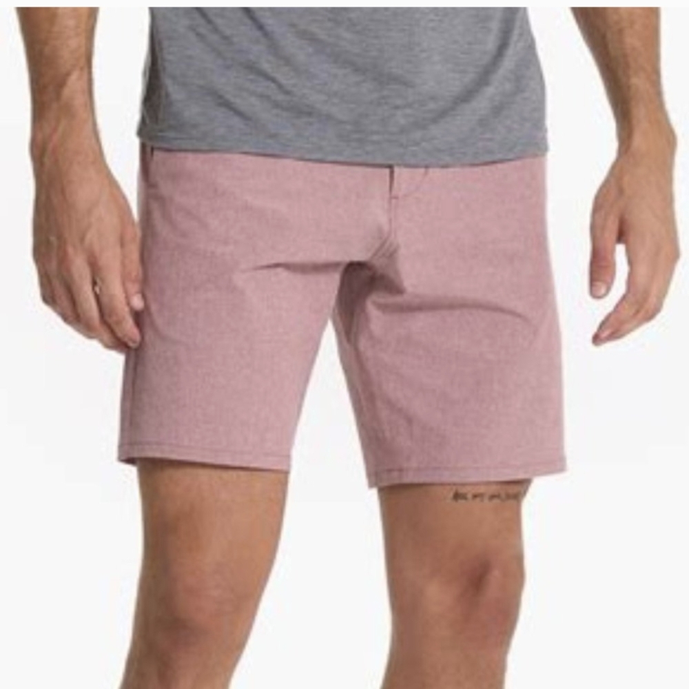 Vuori Aim 9in. Shorts in Marsala
